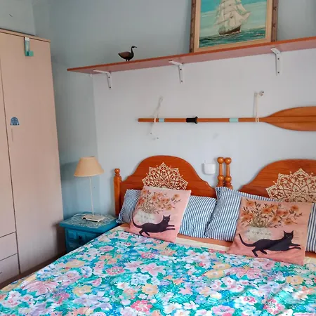 Sailors In Centre,2 Terraces Apartment